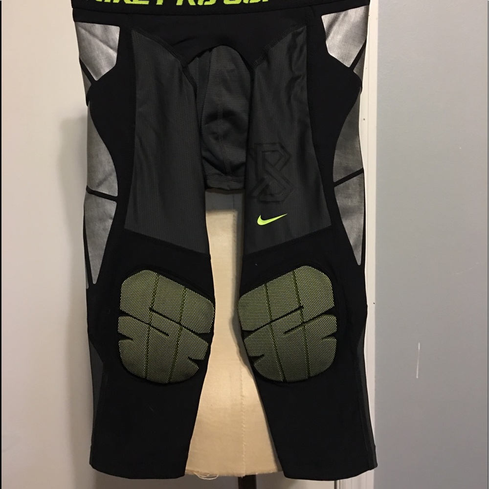 Boys youth Nike pro combat hyperstrong shorts